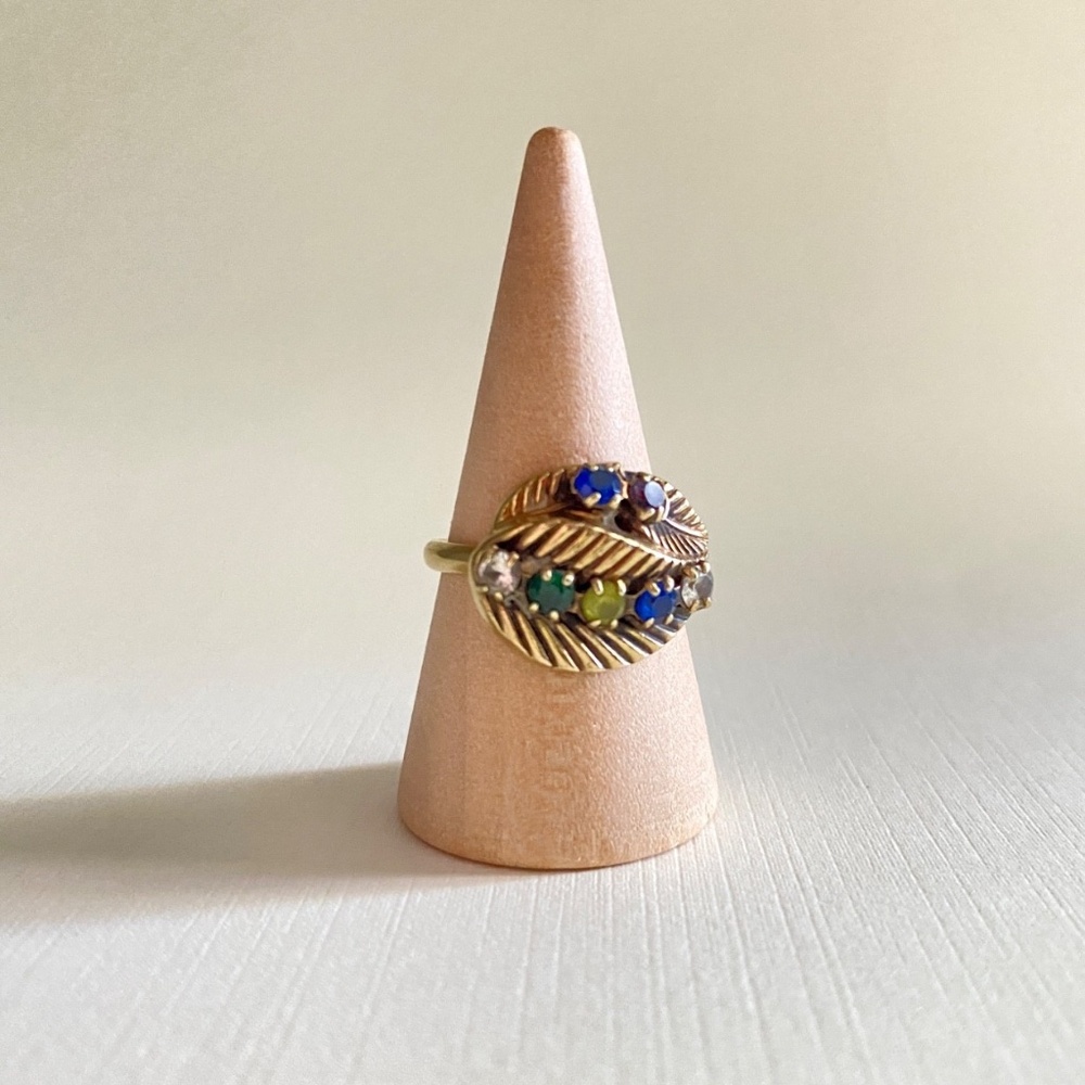 Size 7.5 Vtg Sarah Coventry Leaf Multi Color Stones Gold Tone Ring Jewelry